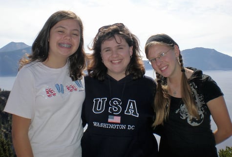 mom and daughters at Crater Lake