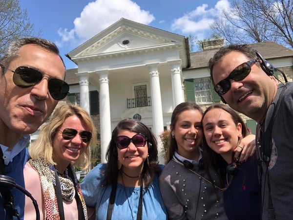 A Spanish family visits their daughter's host family in the USA