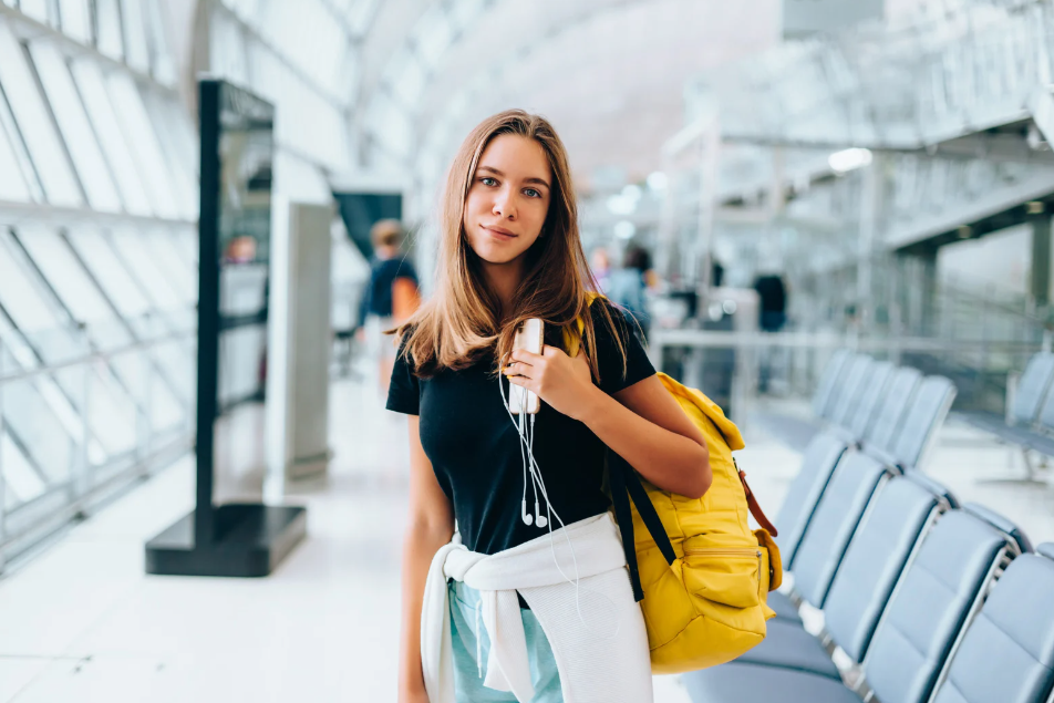 teen girl at airport