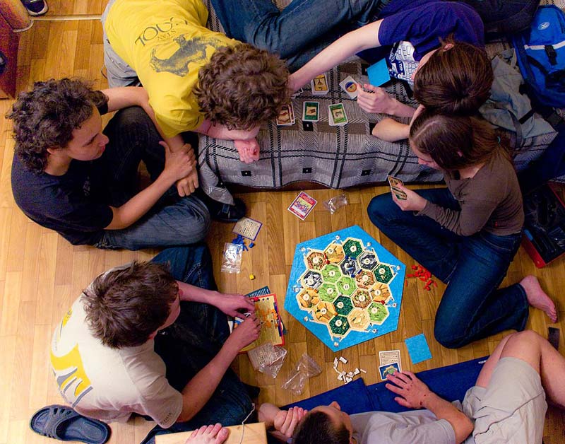 kids playing board game
