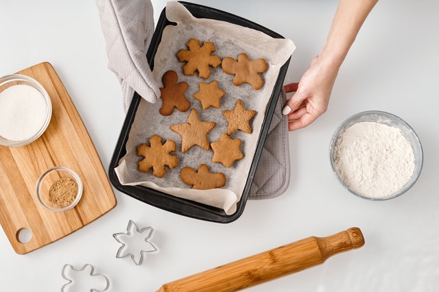 freshly baked christmas cookies